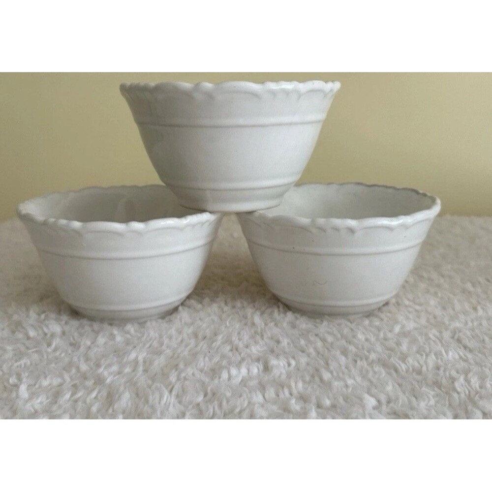Pottery Barn Made In Italy collection  Porcelain Soup / Cereal Bowl set of 3